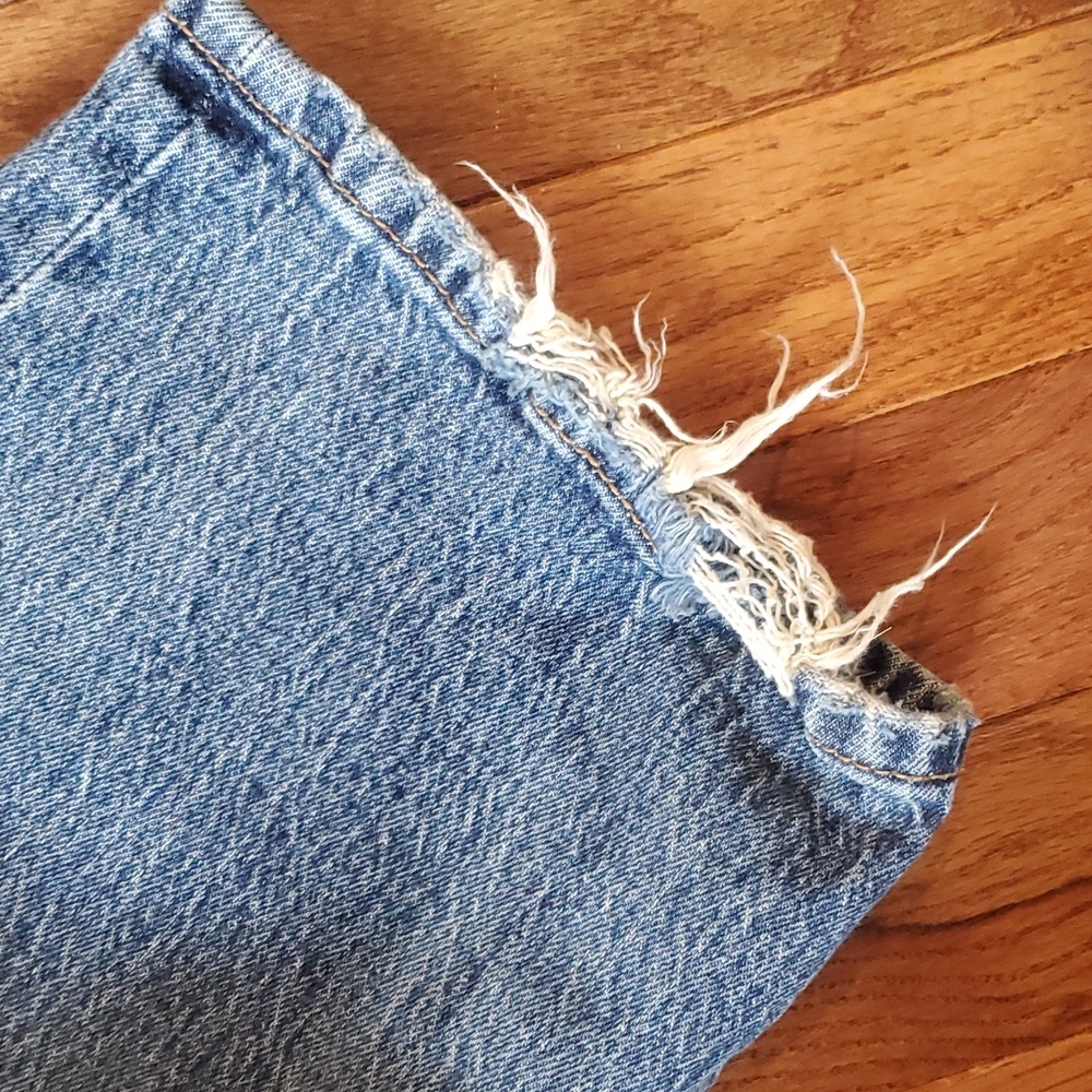 Universal Threads Jeans - Picture 2 of 3